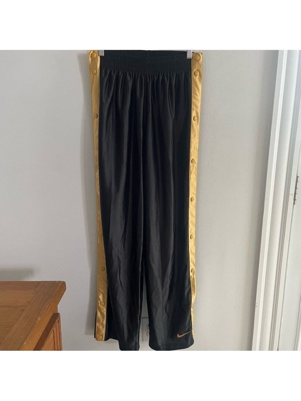 Vintage Nike Men’s Women’s Unisex Tear Away Track Pants Black Gold M